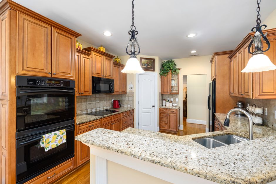 Natural granite stone countertop in a Boise home kitchen